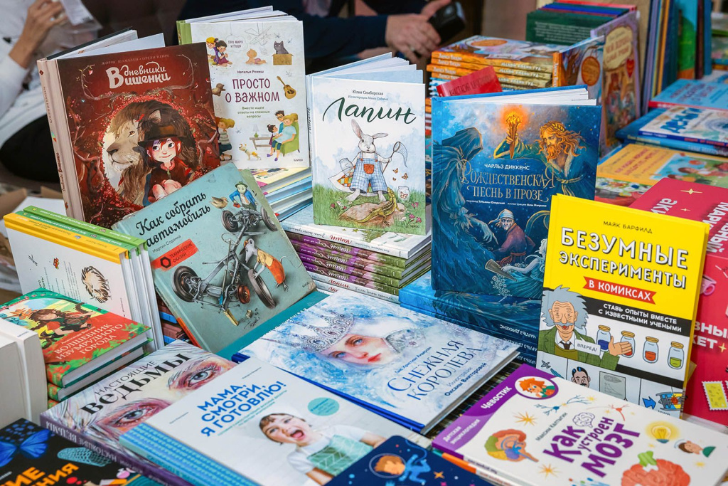 Латвия повысит налог на книги и прессу на русском языке