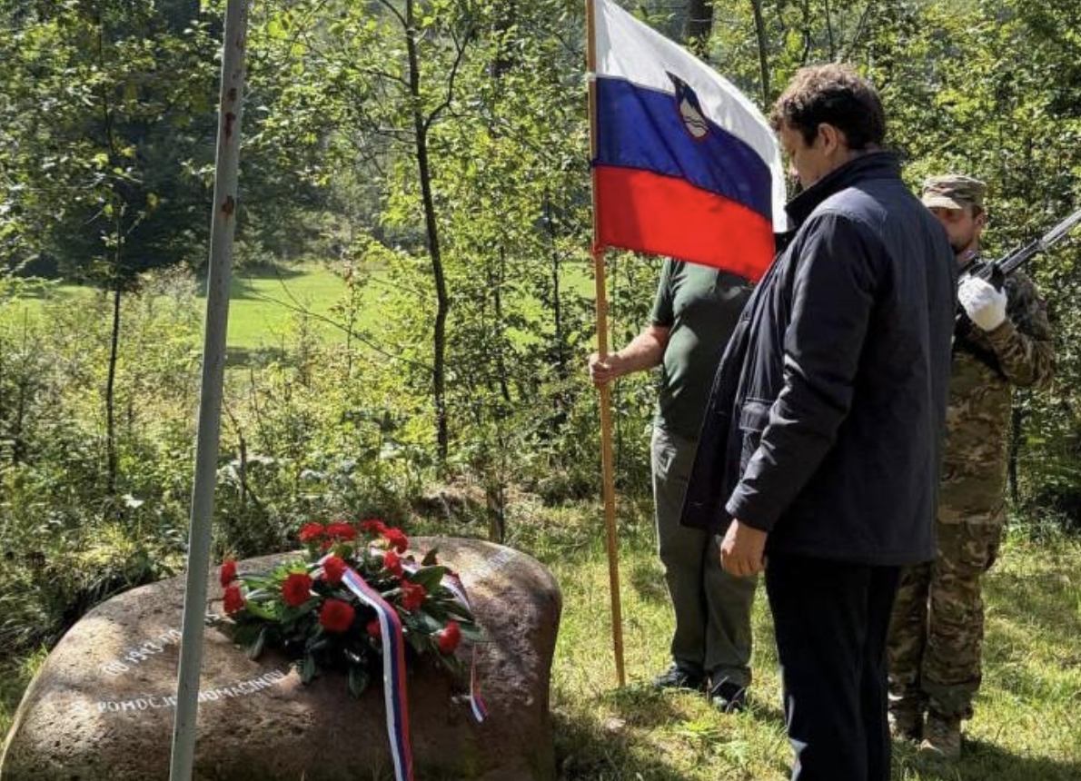 В Словении прошли мемориальные мероприятия у памятника партизанам и красноармейцам