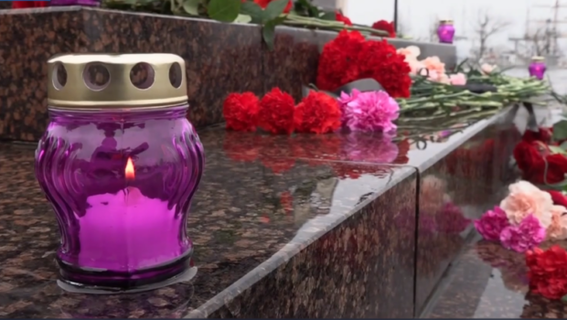Вандалы в Латвии разрушили памятник советским воинам