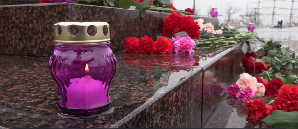Вандалы в Латвии разрушили памятник советским воинам
